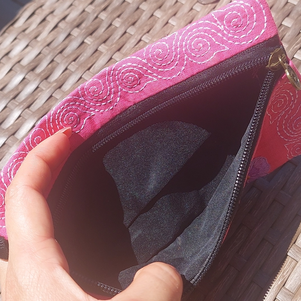 Pouch - Picture 5 of 5
